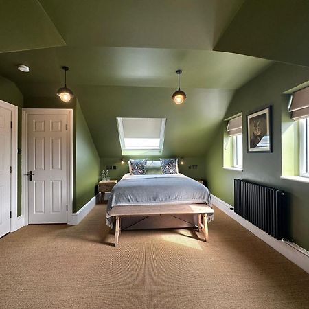 Rooms Above Sugar Boat هيلينسبورغ المظهر الخارجي الصورة