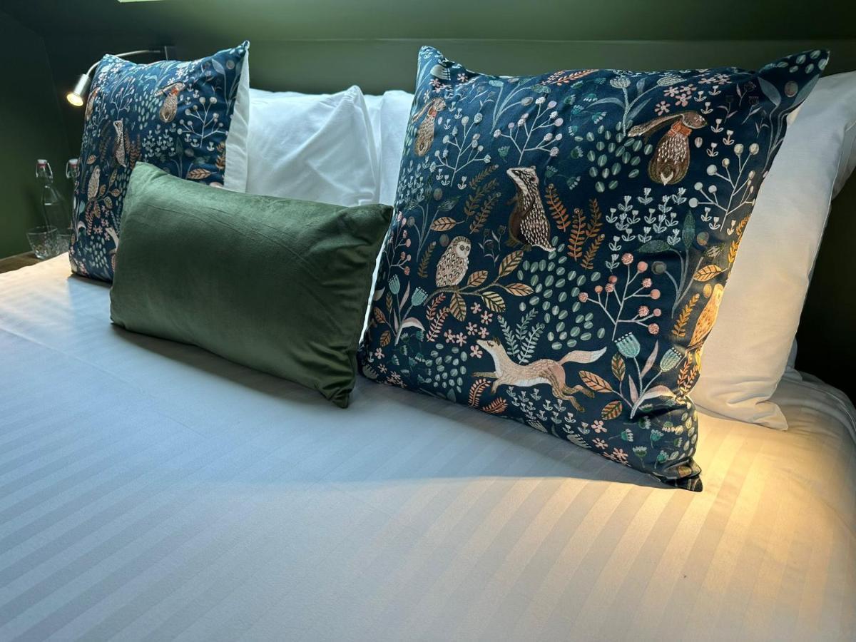 Rooms Above Sugar Boat هيلينسبورغ المظهر الخارجي الصورة