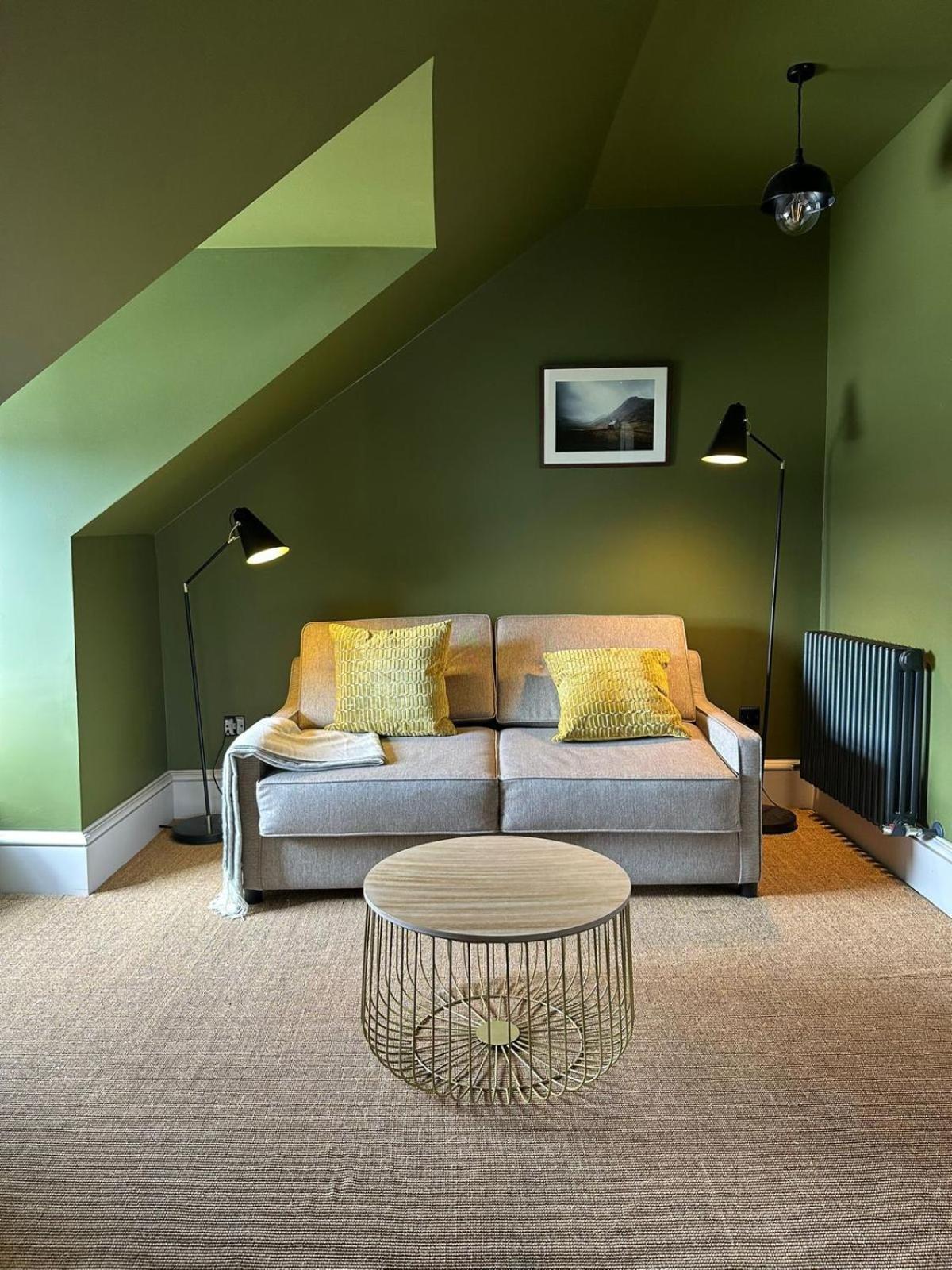 Rooms Above Sugar Boat هيلينسبورغ المظهر الخارجي الصورة